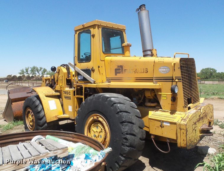 image for item DD0435 Fiat-Allis 745C  wheel loader