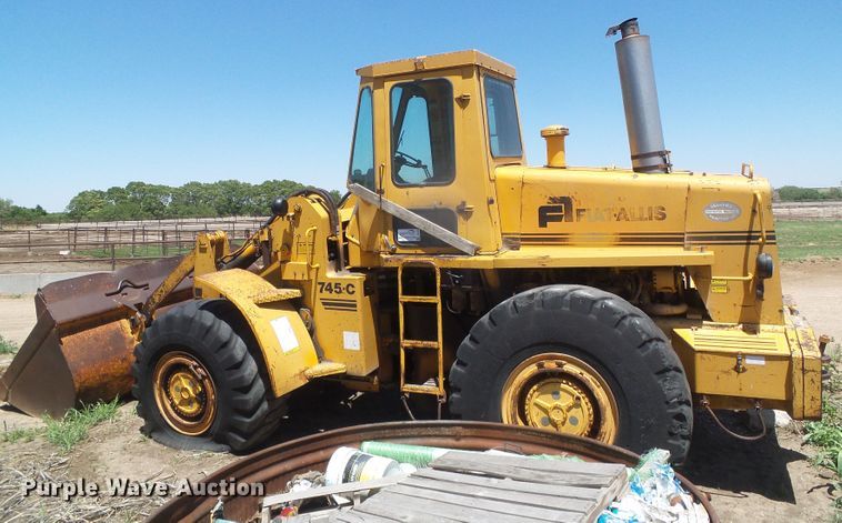 image for item DD0435 Fiat-Allis 745C  wheel loader