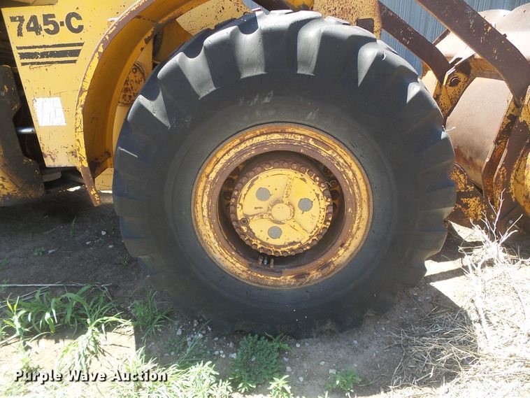 image for item DD0435 Fiat-Allis 745C  wheel loader