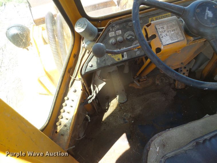 image for item DD0435 Fiat-Allis 745C  wheel loader