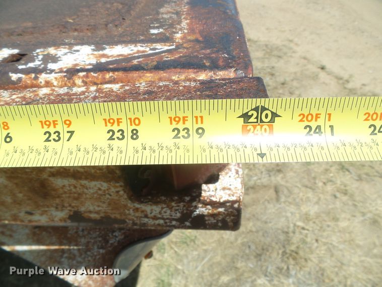 image for item DD0438 1964 Ford N750  dump flatbed truck