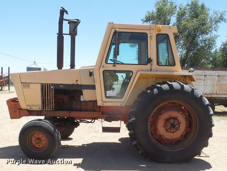 image for item DD0441 1973 Case 1370  tractor