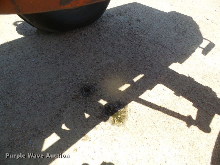 image for item DD0441 1973 Case 1370  tractor