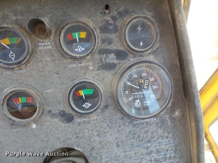 image for item DD0441 1973 Case 1370  tractor