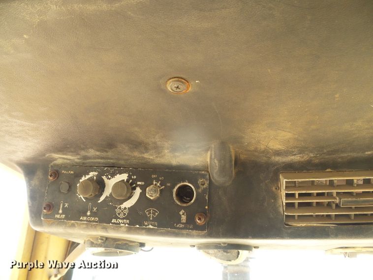 image for item DD0441 1973 Case 1370  tractor