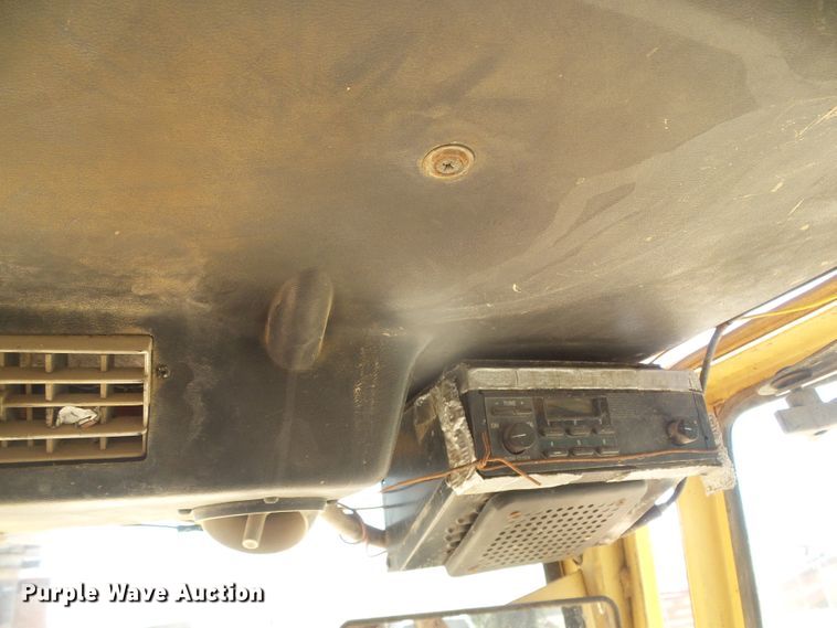 image for item DD0441 1973 Case 1370  tractor