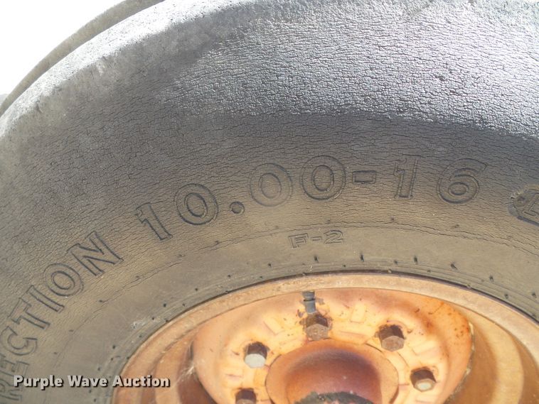 image for item DD0441 1973 Case 1370  tractor