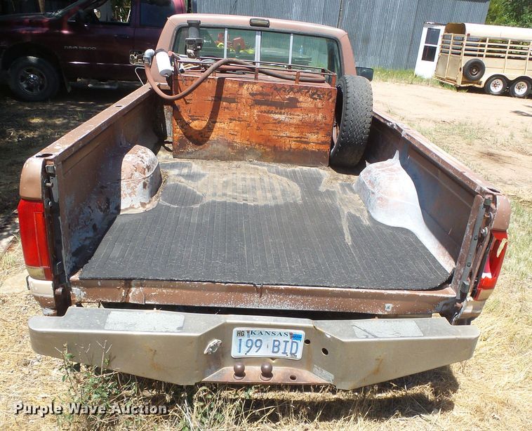 image for item DD0442 1991 Ford F150  pickup truck