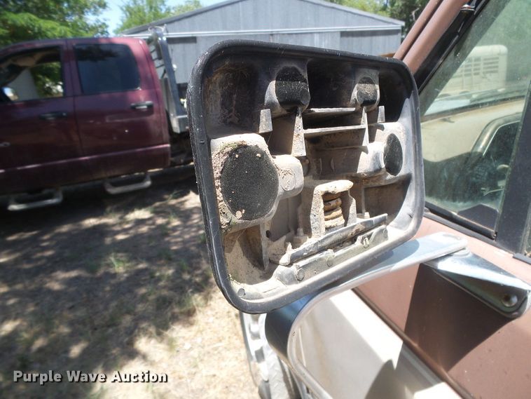 image for item DD0442 1991 Ford F150  pickup truck