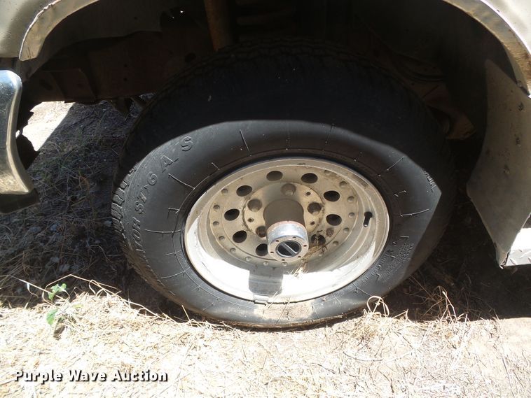 image for item DD0442 1991 Ford F150  pickup truck