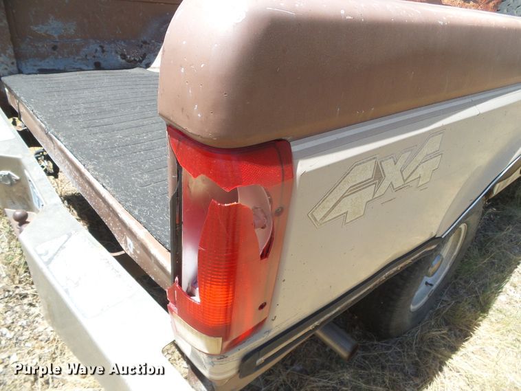 image for item DD0442 1991 Ford F150  pickup truck