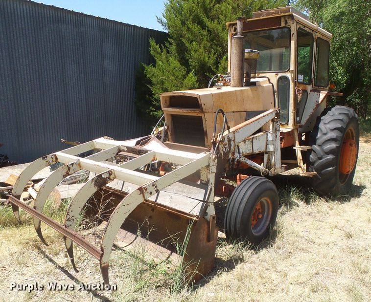 image for item DD0444 1970 Case 970  tractor