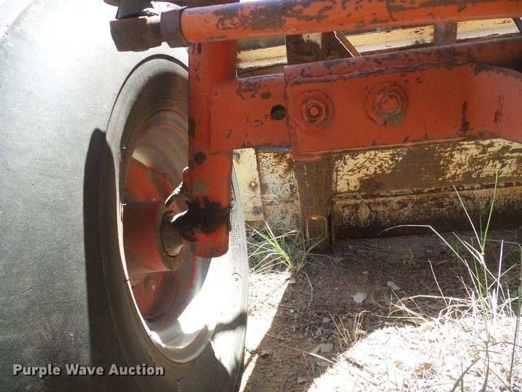 image for item DD0444 1970 Case 970  tractor