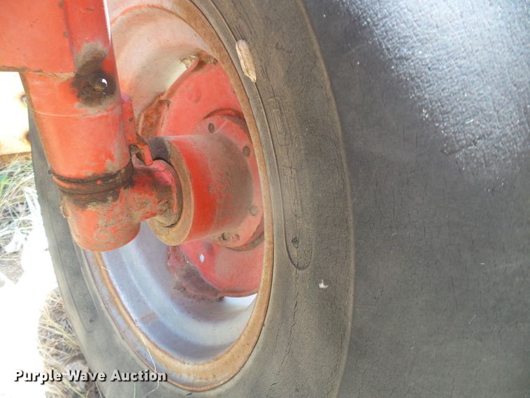 image for item DD0444 1970 Case 970  tractor