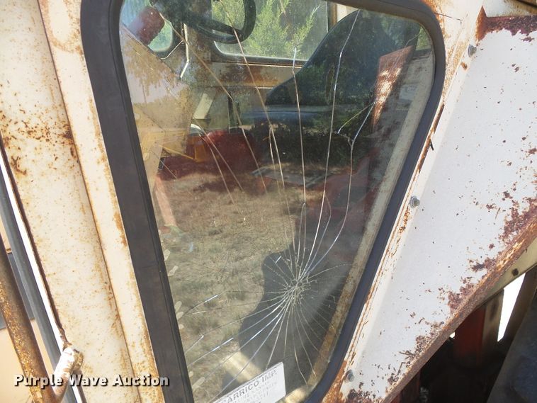 image for item DD0444 1970 Case 970  tractor