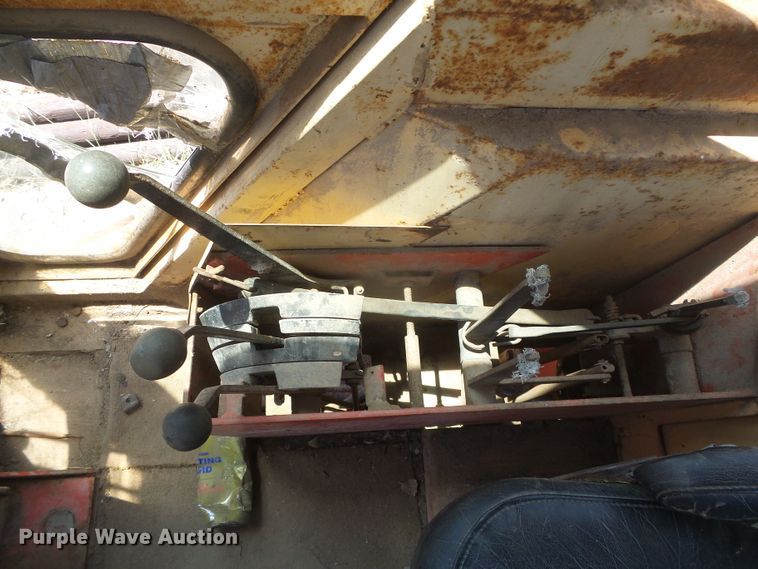 image for item DD0444 1970 Case 970  tractor