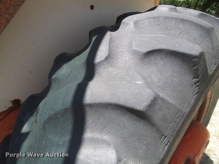 image for item DD0444 1970 Case 970  tractor