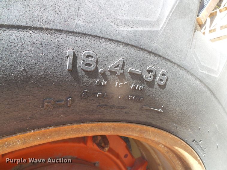 image for item DD0444 1970 Case 970  tractor