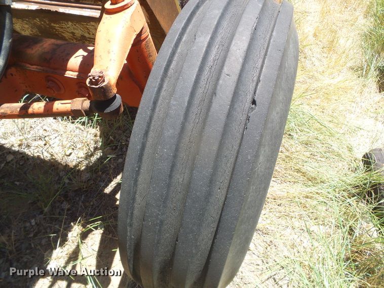 image for item DD0444 1970 Case 970  tractor