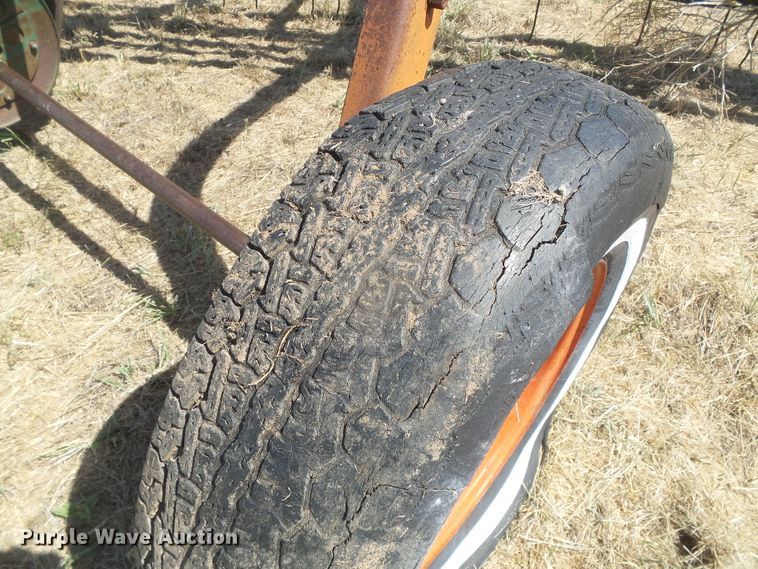 image for item DD0446 New Idea hay rake