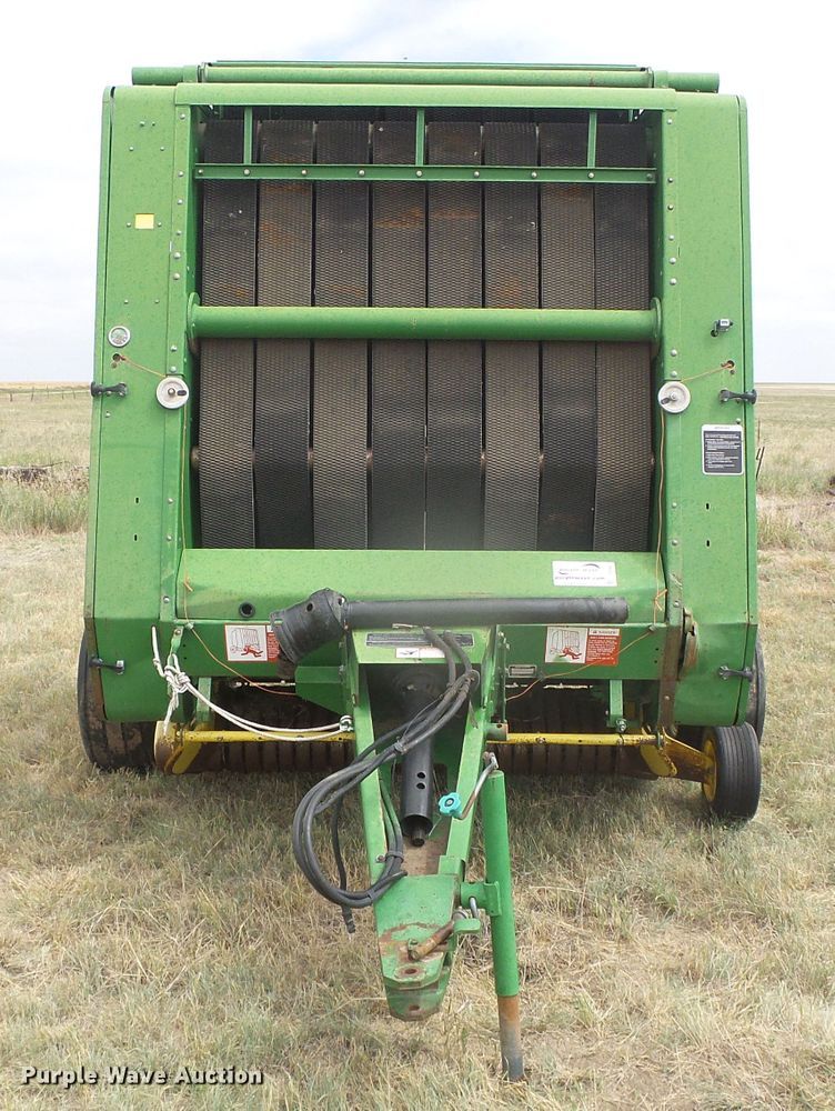 image for item DD0451 1991 John Deere 535  round baler
