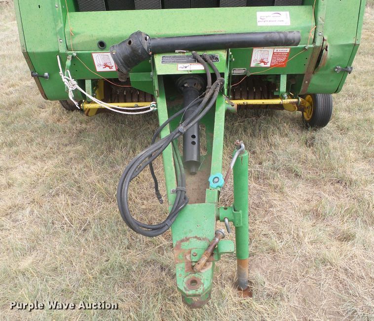 image for item DD0451 1991 John Deere 535  round baler