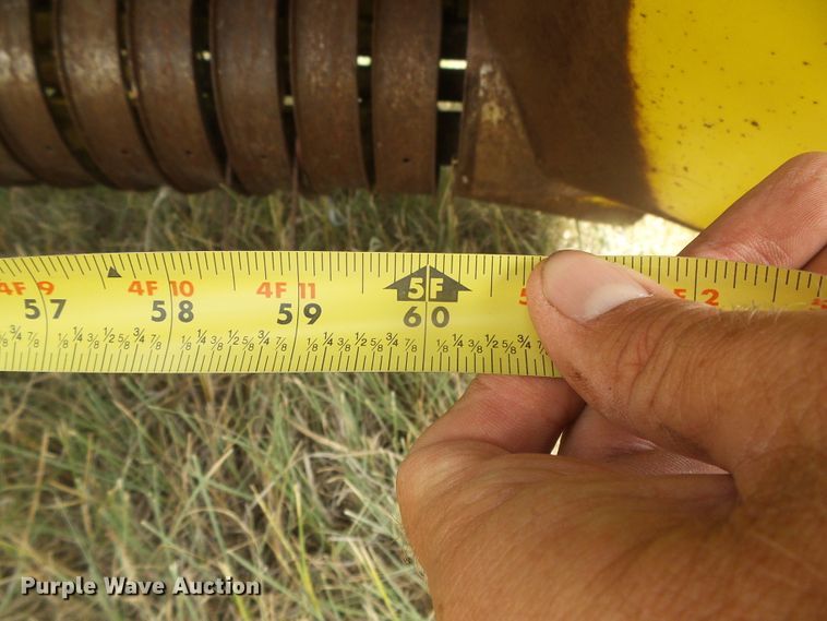 image for item DD0451 1991 John Deere 535  round baler