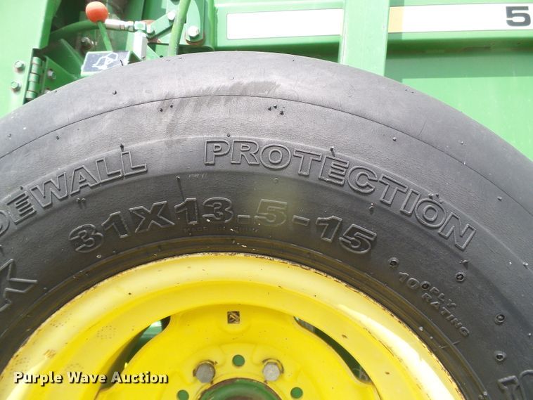 image for item DD0451 1991 John Deere 535  round baler
