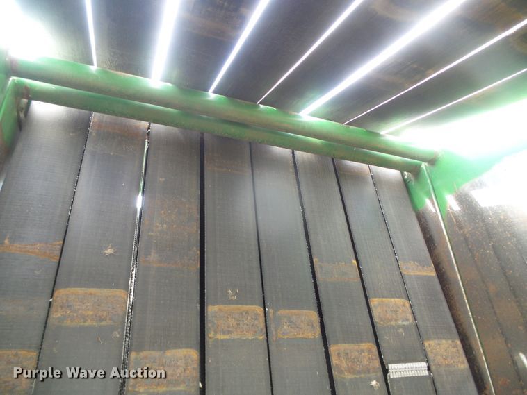 image for item DD0451 1991 John Deere 535  round baler