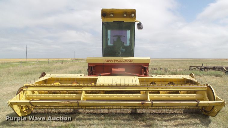 image for item DD0452 New Holland 1112  windrower