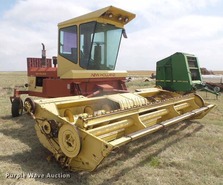 image for item DD0452 New Holland 1112  windrower