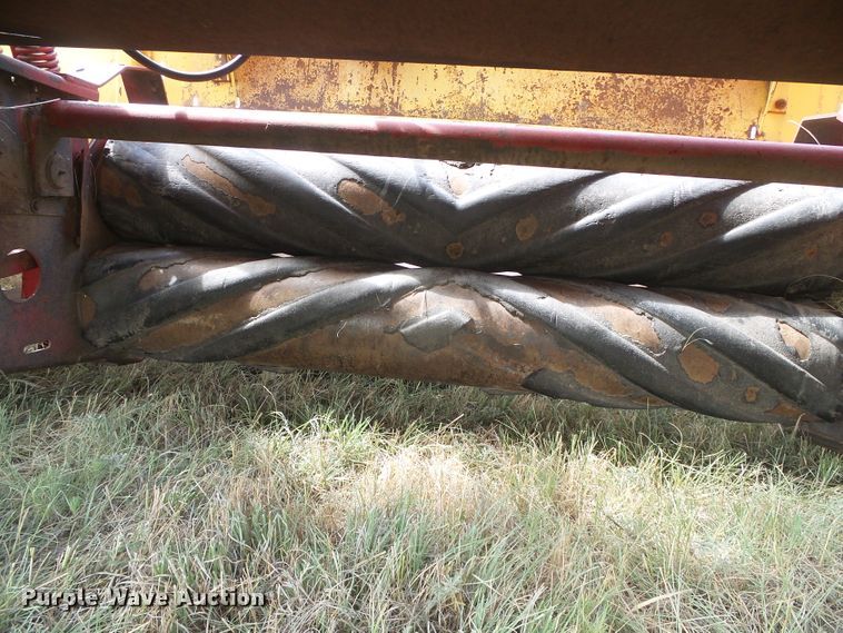 image for item DD0452 New Holland 1112  windrower