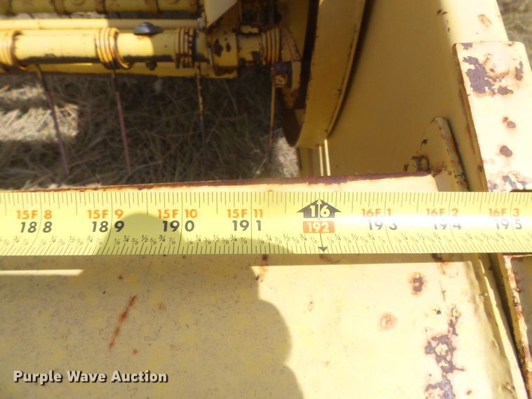 image for item DD0452 New Holland 1112  windrower