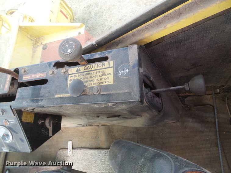 image for item DD0452 New Holland 1112  windrower