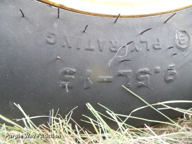 image for item DD0452 New Holland 1112  windrower