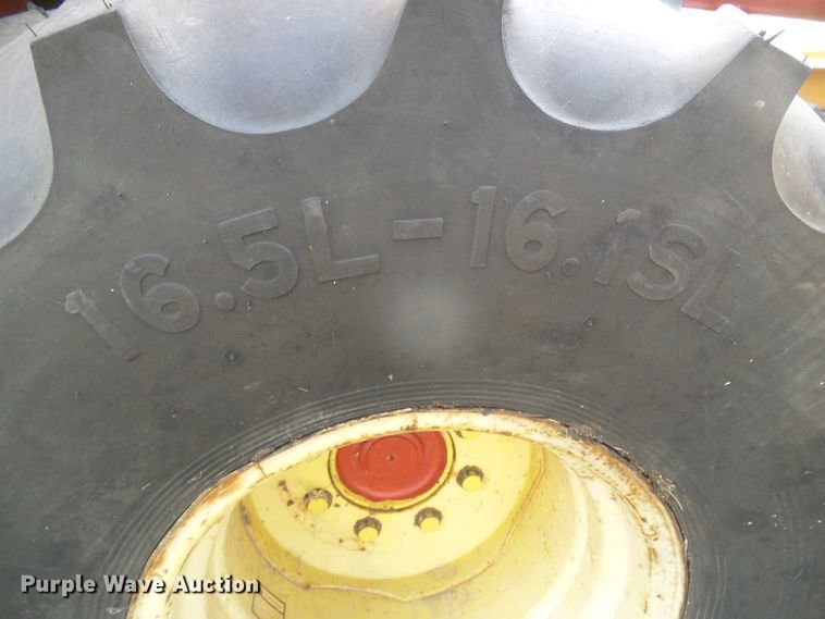 image for item DD0452 New Holland 1112  windrower