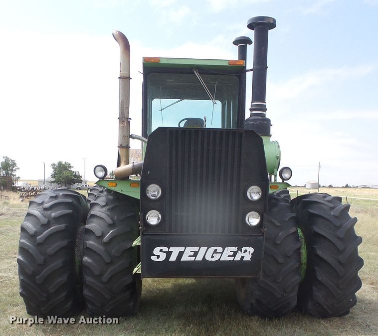 image for item DD0453 1976 Steiger Panther III ST310  4WD tractor