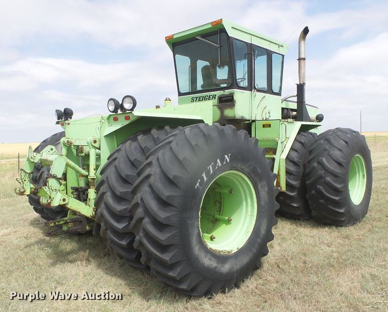 image for item DD0453 1976 Steiger Panther III ST310  4WD tractor