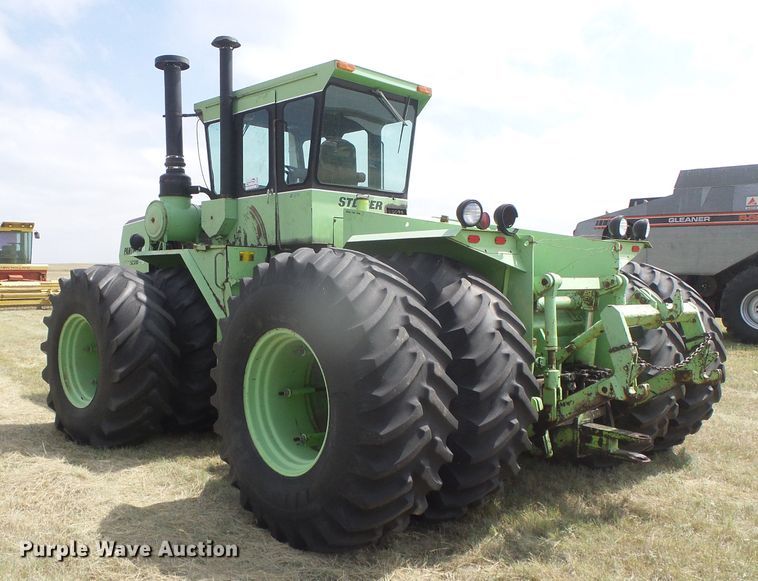 image for item DD0453 1976 Steiger Panther III ST310  4WD tractor