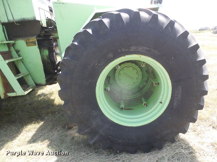 image for item DD0453 1976 Steiger Panther III ST310  4WD tractor