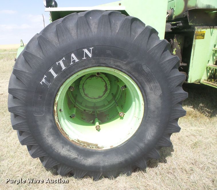 image for item DD0453 1976 Steiger Panther III ST310  4WD tractor