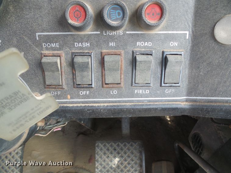 image for item DD0453 1976 Steiger Panther III ST310  4WD tractor