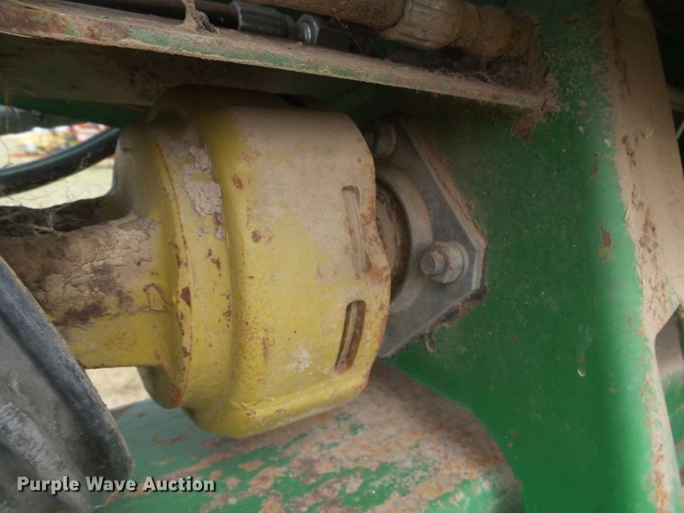 image for item DD0455 John Deere 785 manure spreader