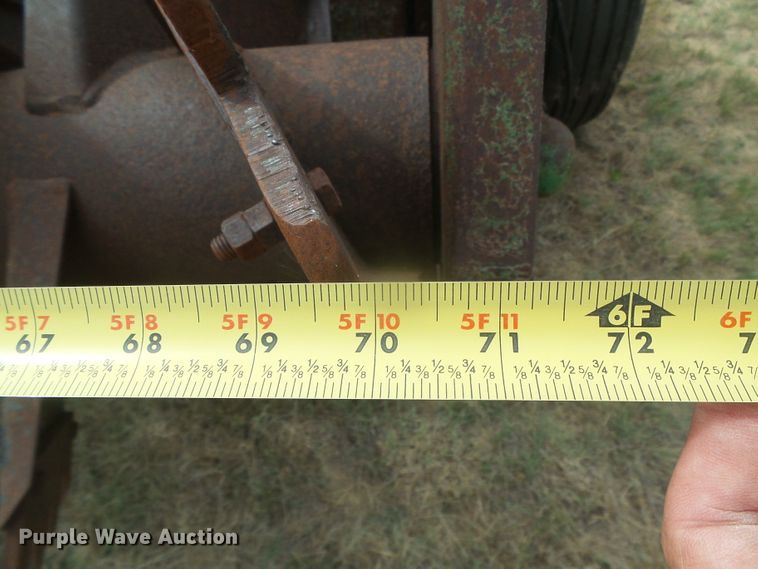 image for item DD0455 John Deere 785 manure spreader