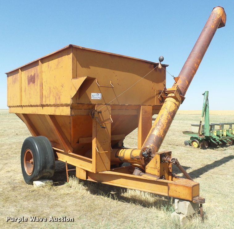 image for item DD0460 Grain cart