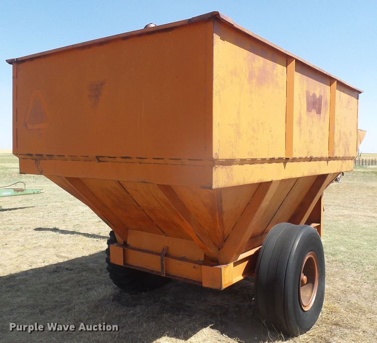 image for item DD0460 Grain cart