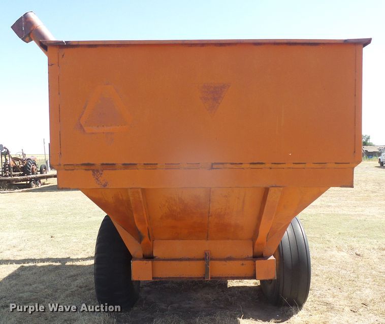 image for item DD0460 Grain cart
