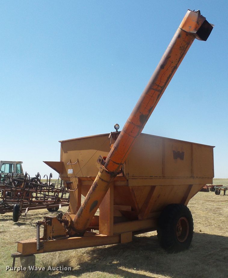 image for item DD0460 Grain cart