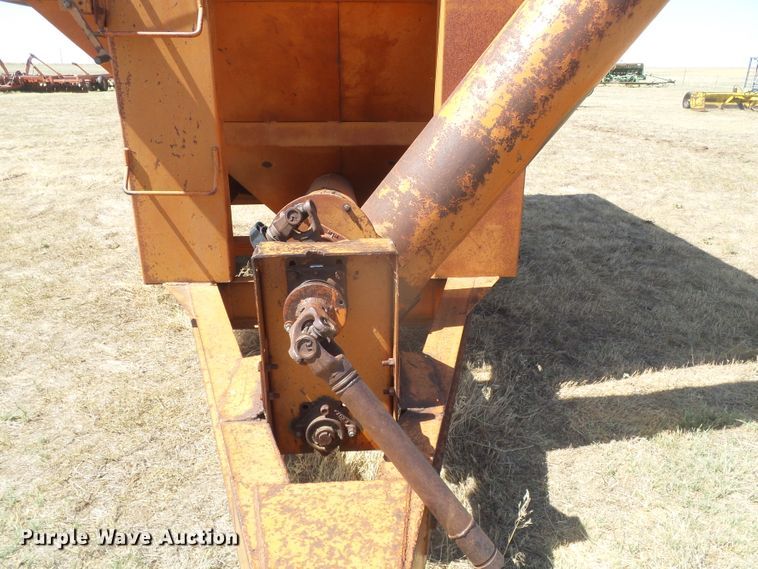 image for item DD0460 Grain cart