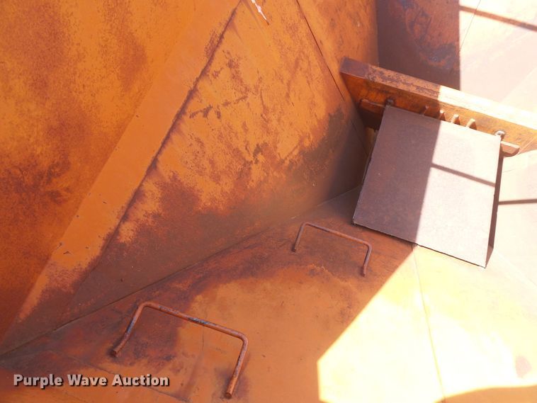 image for item DD0460 Grain cart